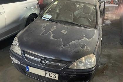 Compra y venta de coches rotos.
