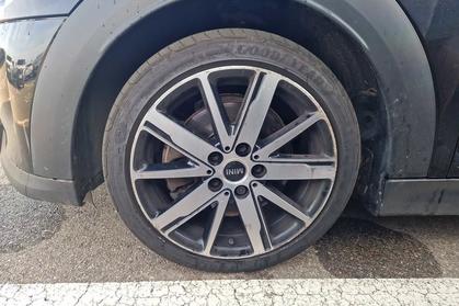 Compra y venta de coches siniestrados