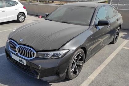 Compra y venta de coches rotos.