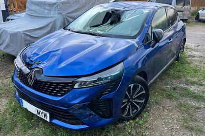 Compra y venta de coches rotos.